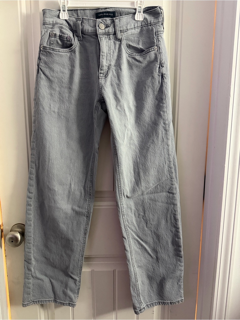 Aeropostale women’s low rise baggy jeans size 4 short gray wash
